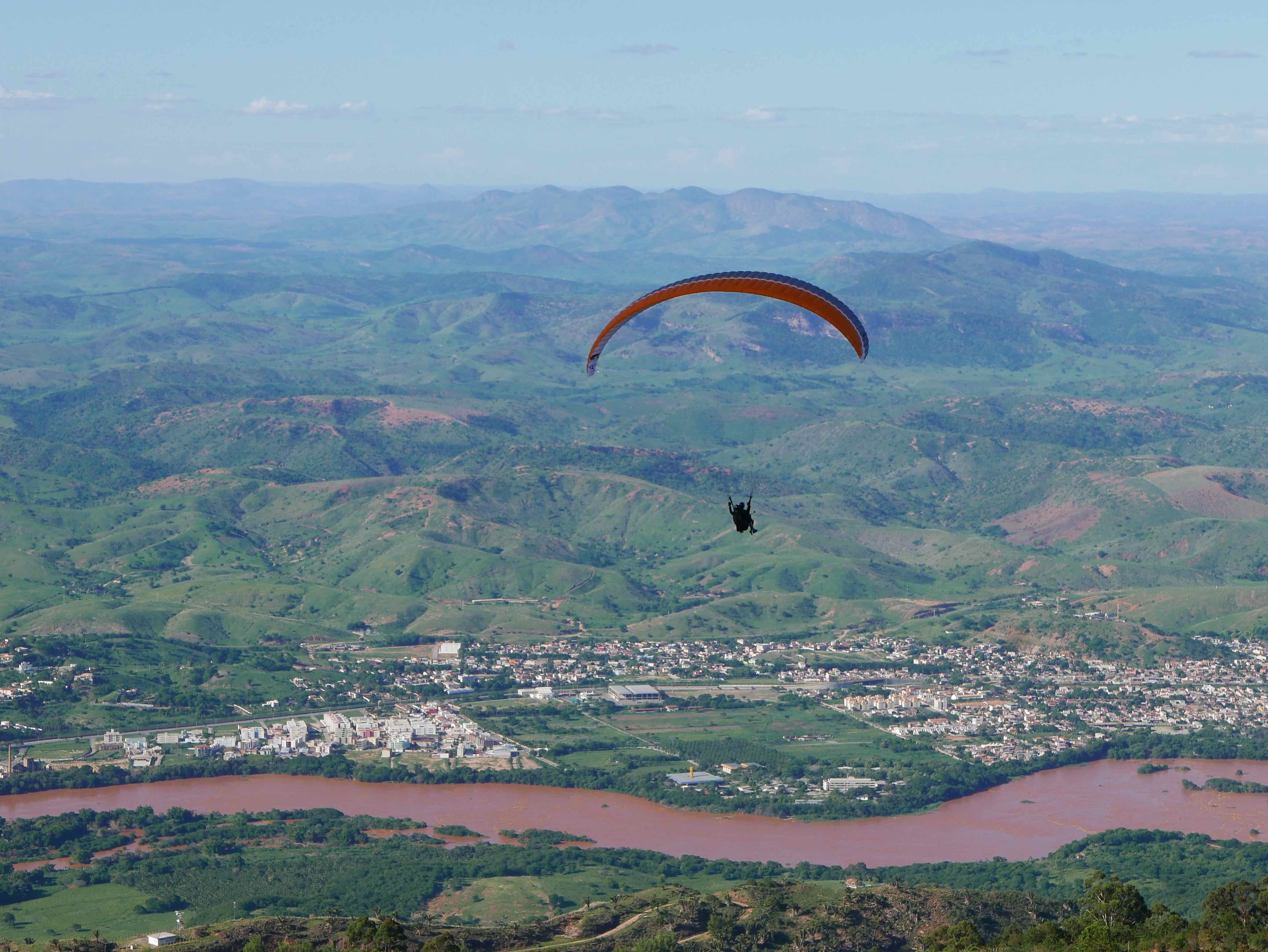  town of Governador Valadares and the Rio Dulce 