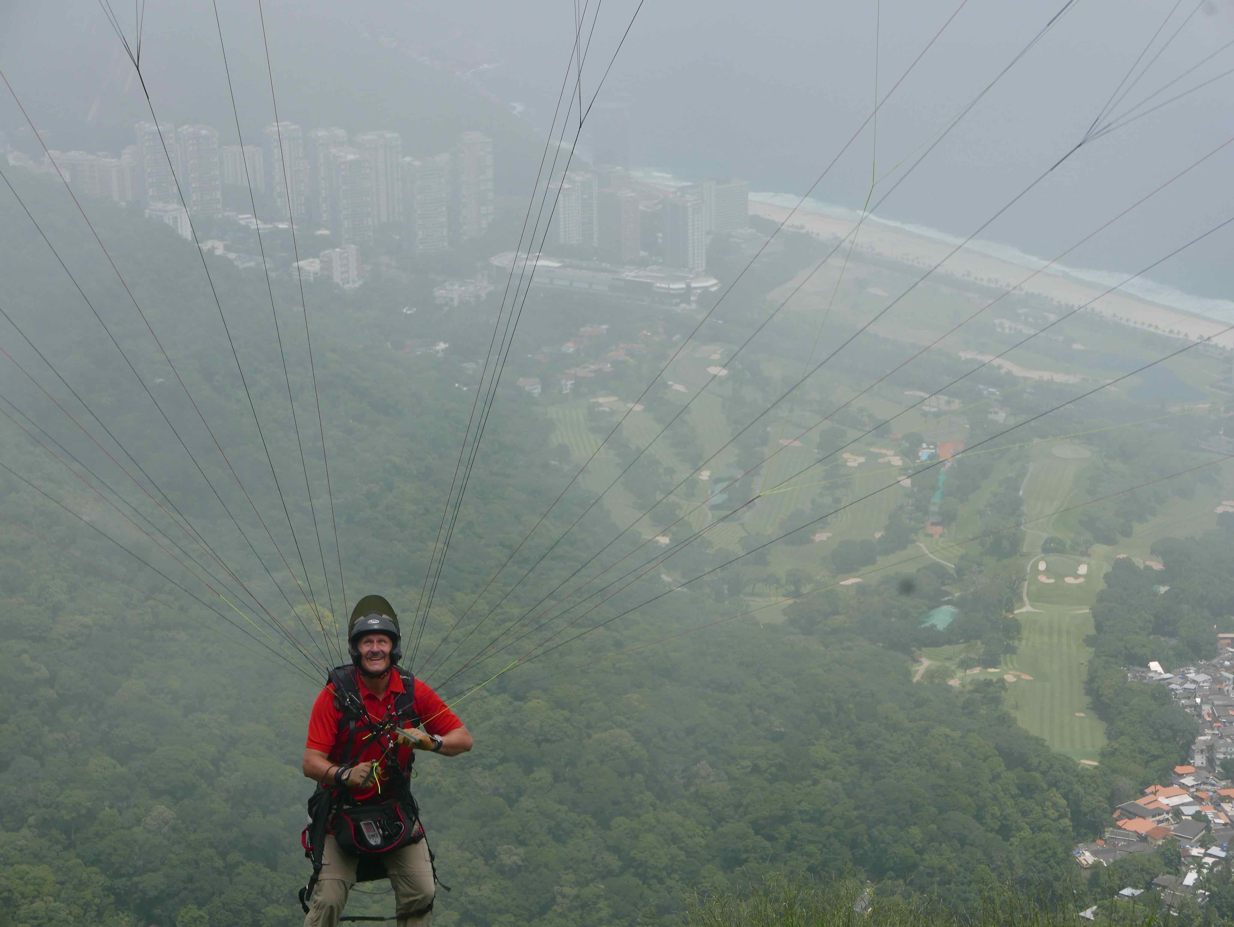  Warren launching at Pedra Bonita 