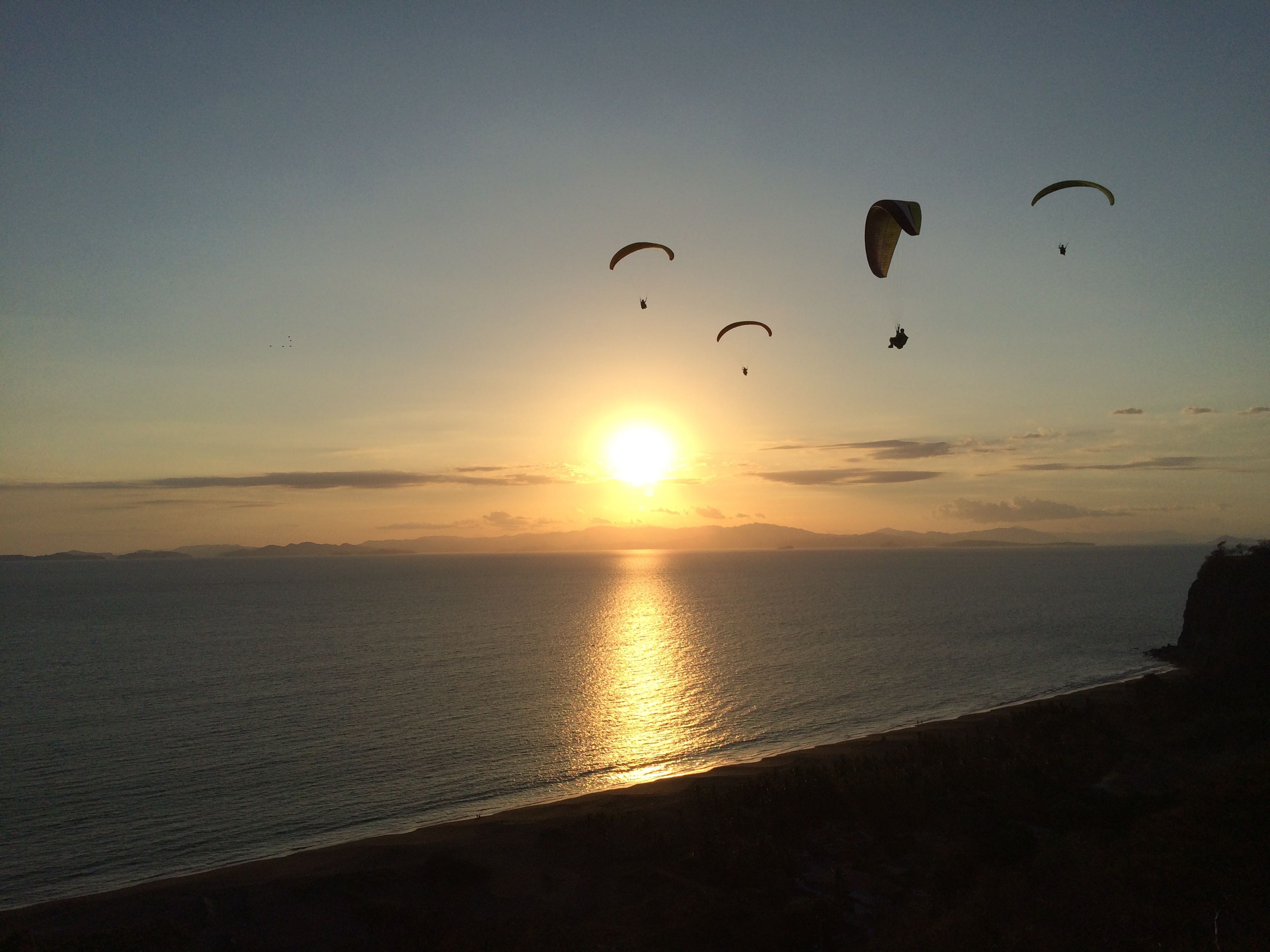  Sunset paragliding, Caldera 